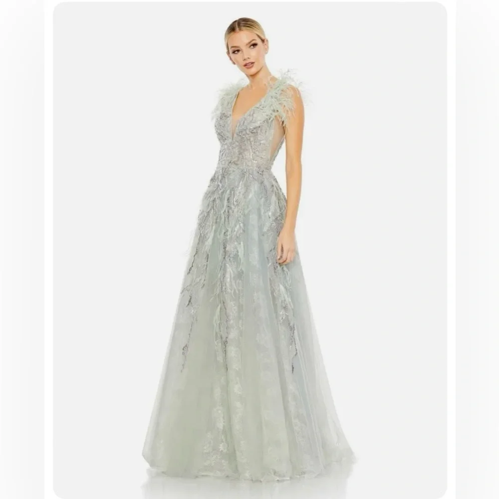 💜MAC DUGGAL SEQUINED FLUTTER CAP SLEEVE CUT OUT A LINE GOWN #20259 - Picture 1 of 9